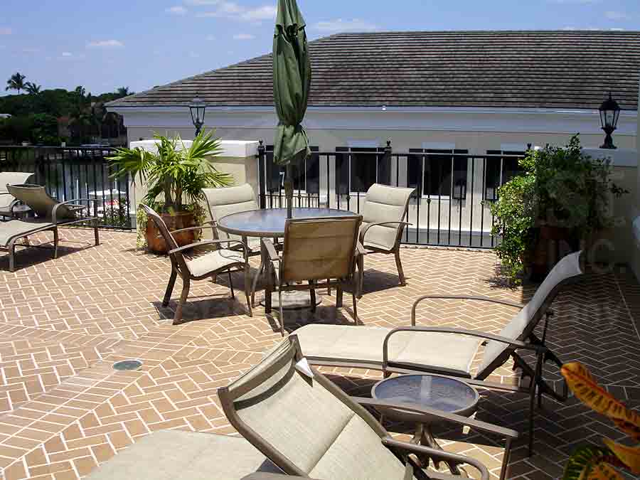 Charleston Square Roof Top Community Pool and Sun Deck Furnishings